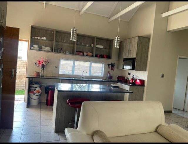3 BEDROOM HOUSE FOR SALE IN RIVERSPRAY LIFESTYLE ESTATE
